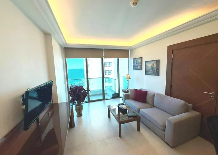 King Suites Hotel
